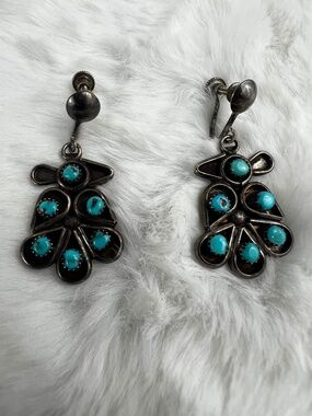 Vintage Zuni Sterling and Turquoise Screw Back Earrings